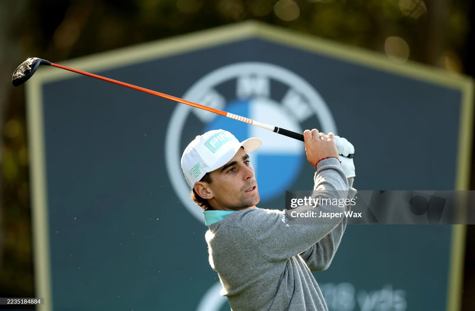 Joaquín Niemann destaca en el BMW PGA Championship y avanza en la Race to Dubai